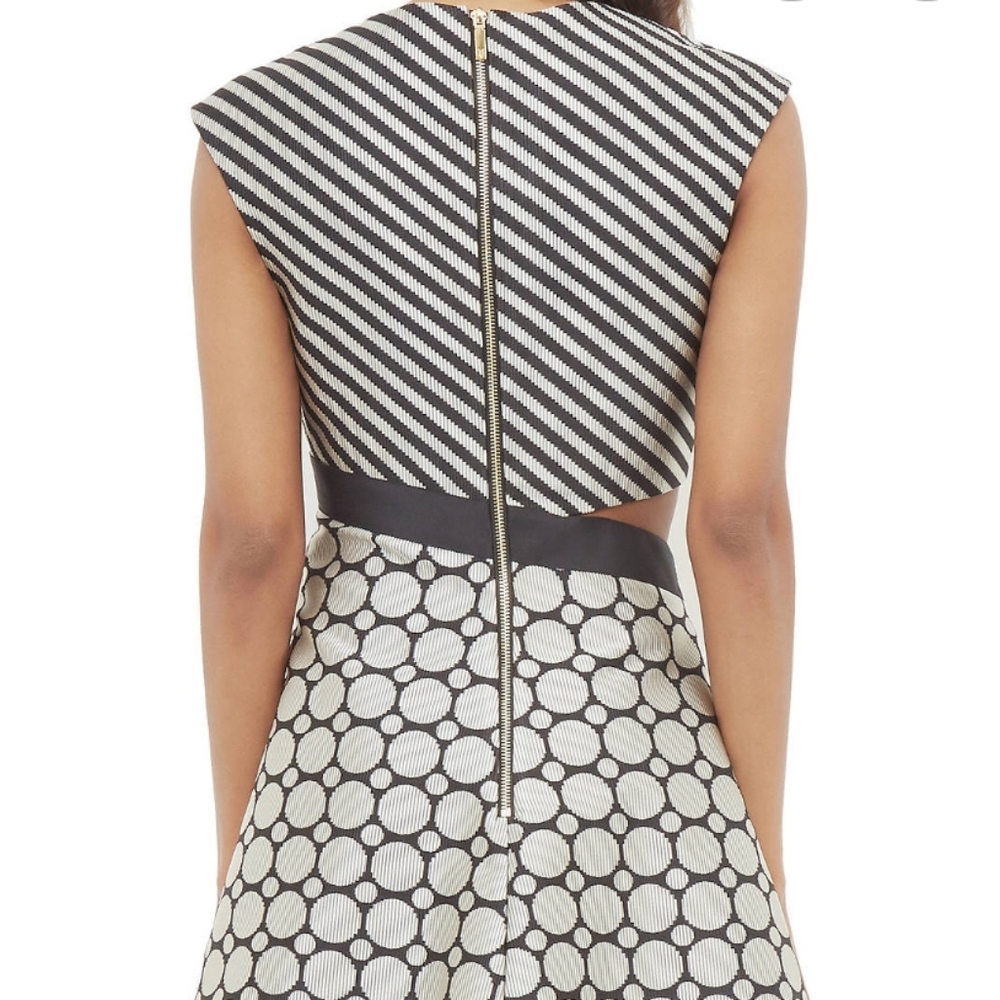 🍒NWT🍒 TED BAKER CUT OUT COCKTAIL DRESS - Picture 7 of 8